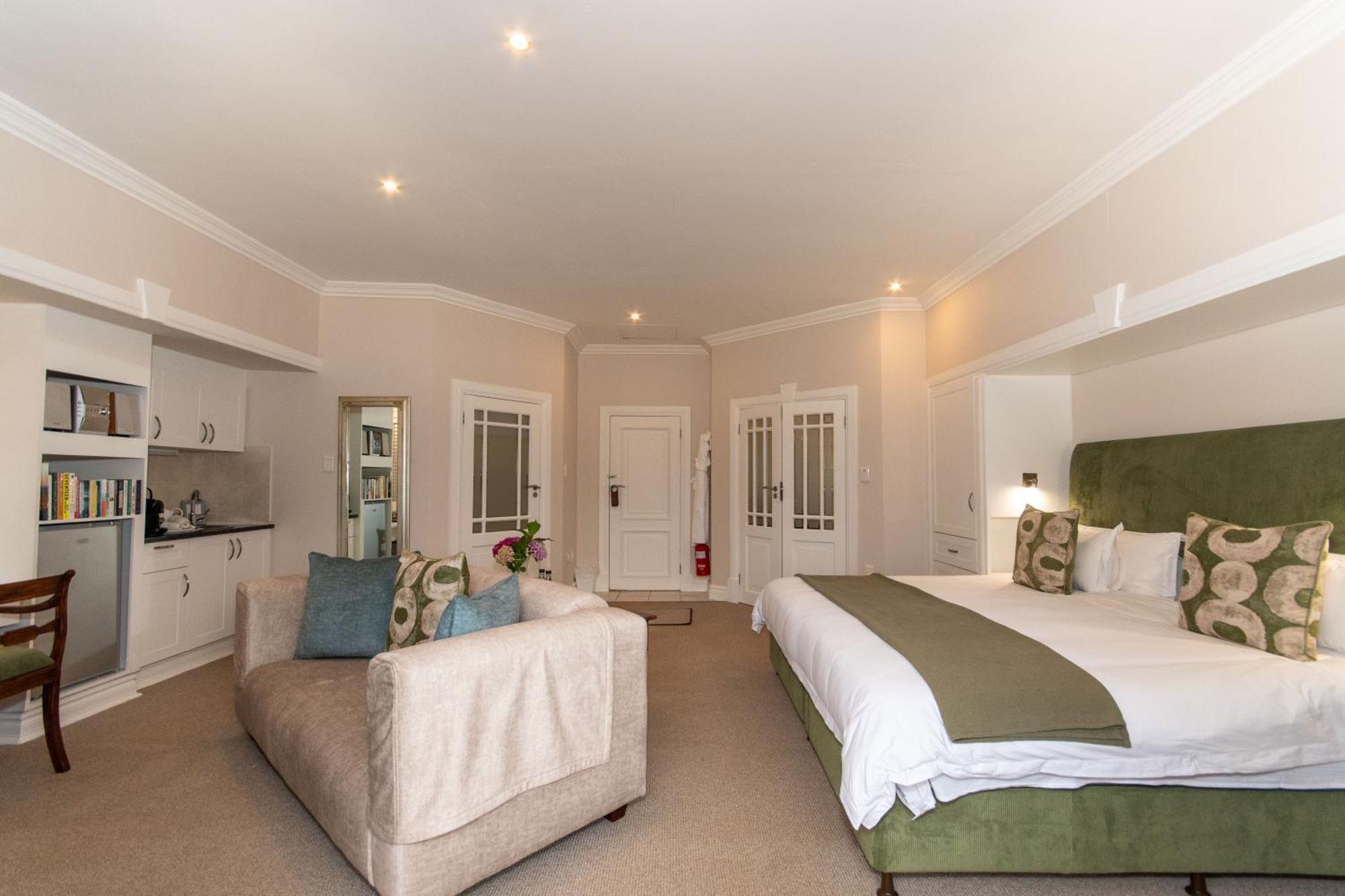Hotel Walkersons & 5*